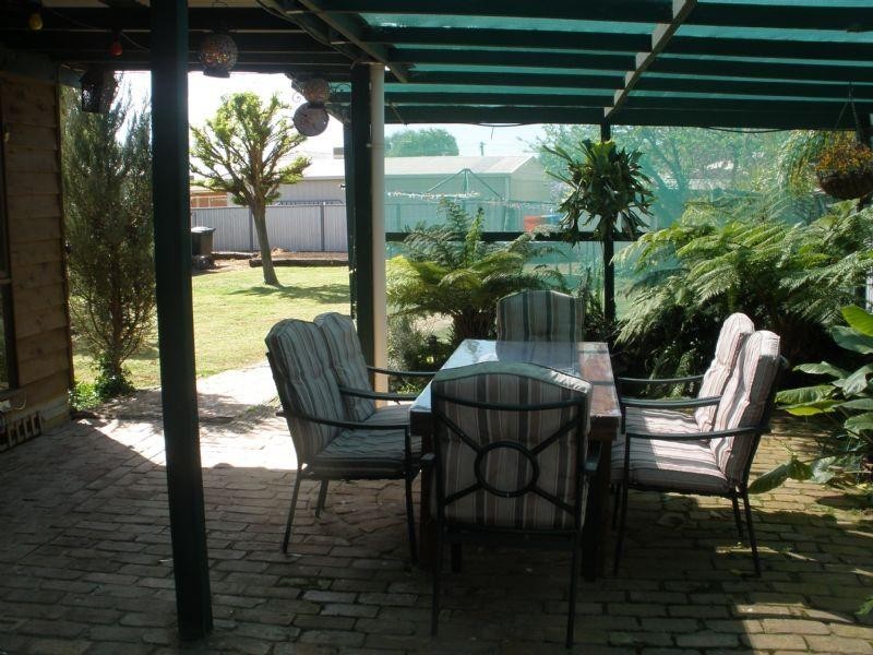 33 Francis Street, Rochester VIC 3561