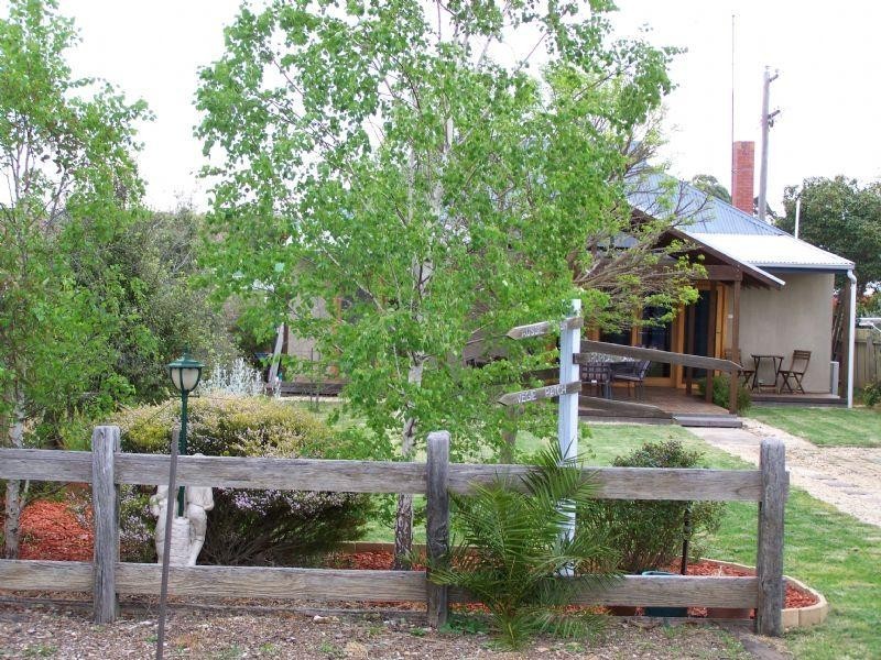 6 Butcher Street, St Arnaud VIC 3478