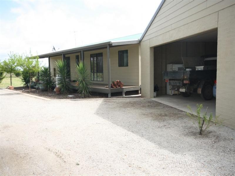 8206 Northern Highway, Echuca VIC 3564