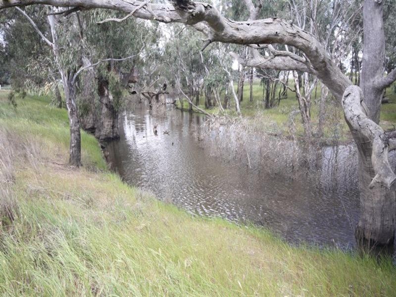 8206 Northern Highway, Echuca VIC 3564