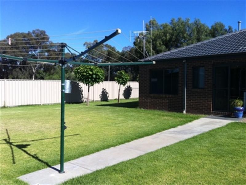 37 Diggora Road, Rochester VIC 3561