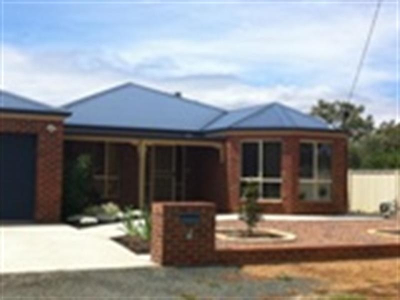 47 Baynes Street, Rochester VIC 3561