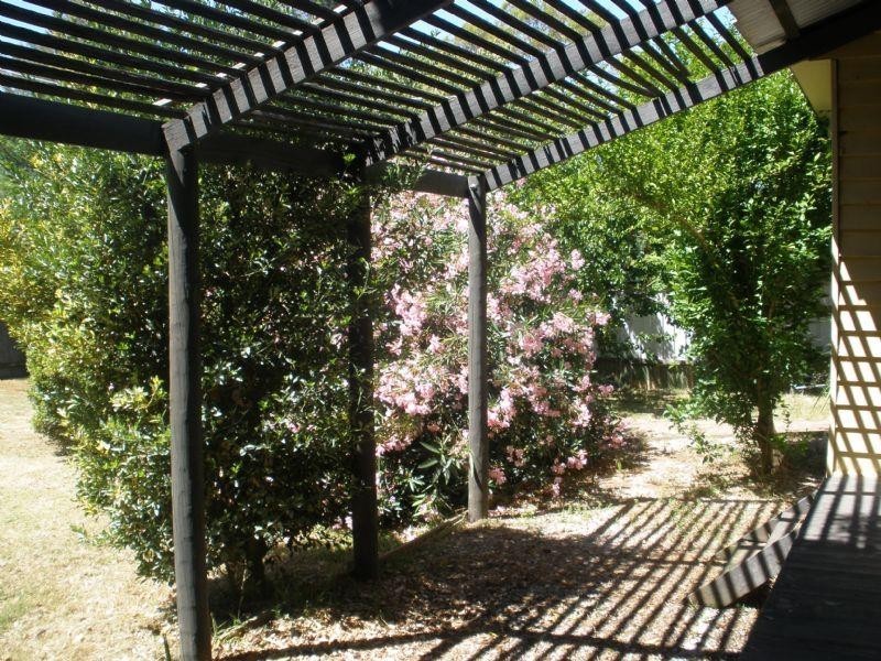 11 Victoria Street, Rochester VIC 3561