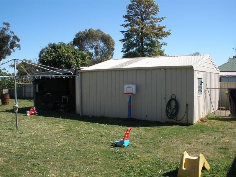 10 Victoria Street, Rochester VIC 3561