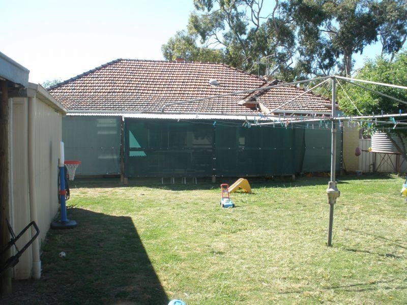 10 Victoria Street, Rochester VIC 3561