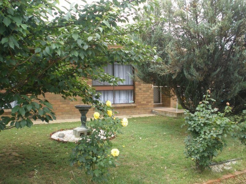 Unit 1/13 Hart Street, Rochester VIC 3561