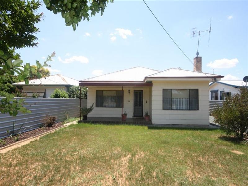 20 McKenzie Street, Rochester VIC 3561