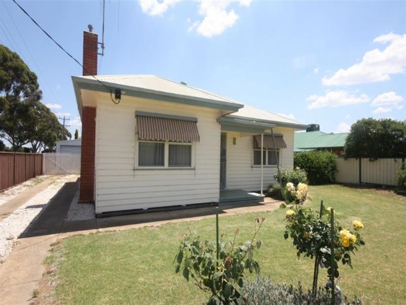 2 King Street, Rochester VIC 3561