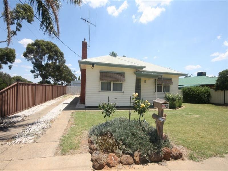 2 King Street, Rochester VIC 3561