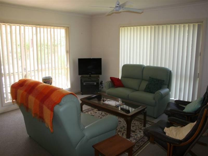 12 Doyle Street, Rochester VIC 3561