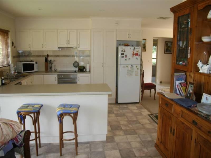 12 Doyle Street, Rochester VIC 3561