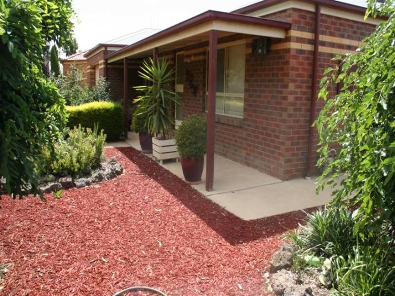 12 Doyle Street, Rochester VIC 3561