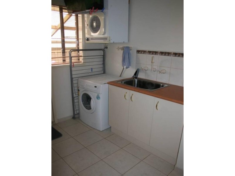 6 Baynes Street, Rochester VIC 3561