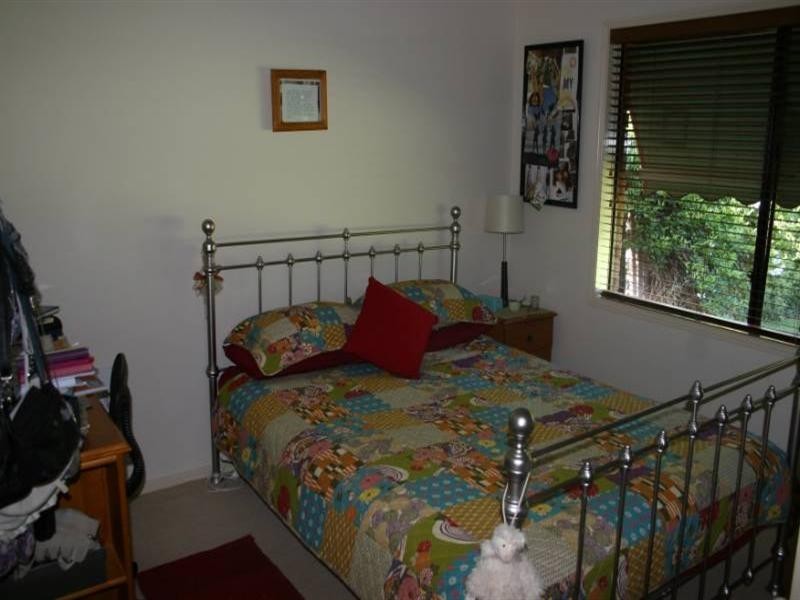 6 Baynes Street, Rochester VIC 3561