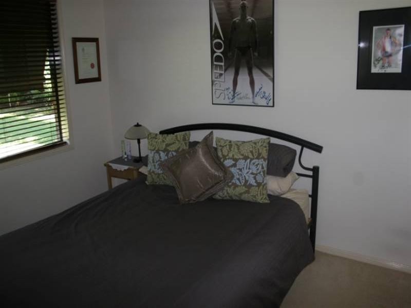 6 Baynes Street, Rochester VIC 3561