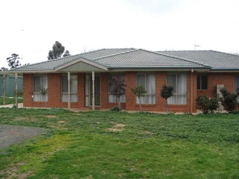 13-15 Baynes Street, Rochester VIC 3561