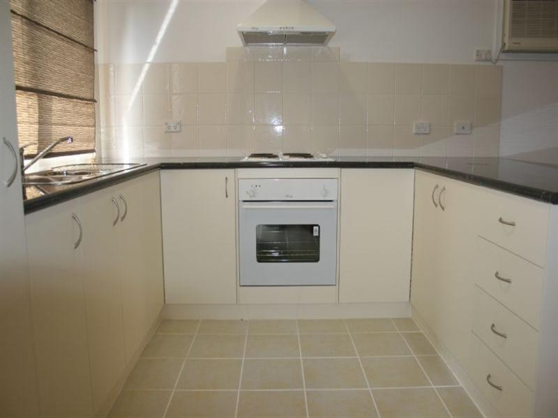 1/72 Echuca Road, Rochester VIC 3561