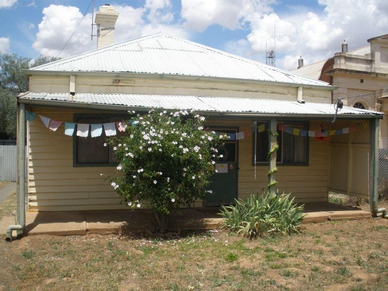 64 Michie Street, Elmore VIC 3558