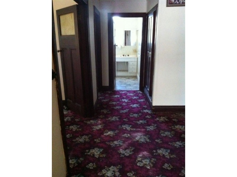 5 Hart Street, Rochester VIC 3561