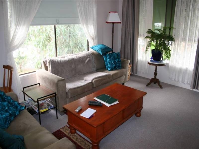 UNIT 16 Caravan Park, Rochester VIC 3561