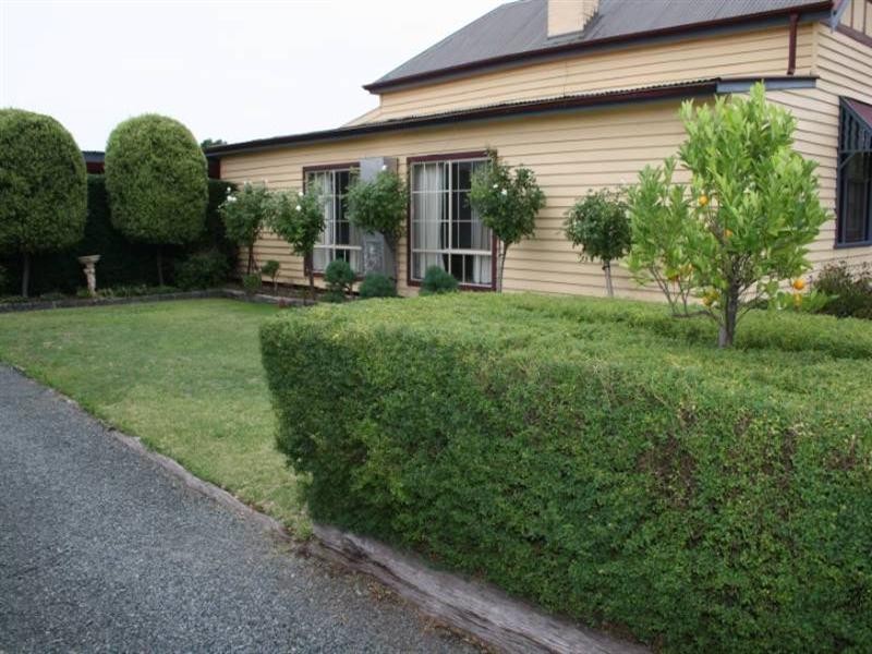 16 Northcote Street, Rochester VIC 3561