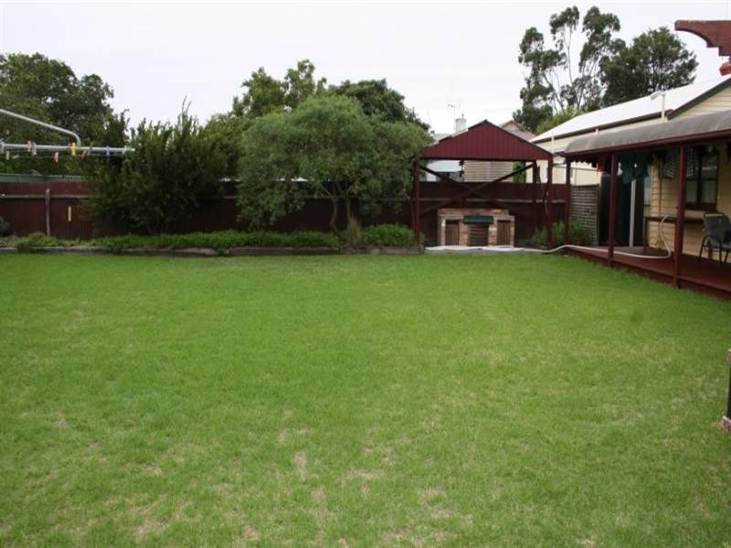 16 Northcote Street, Rochester VIC 3561