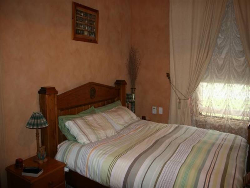 16 Northcote Street, Rochester VIC 3561