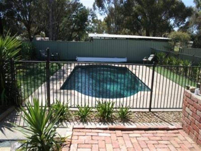 23 Hotham Street, Rochester VIC 3561