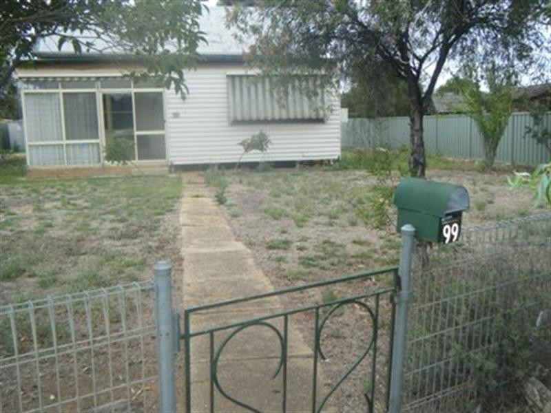 99 Echuca Road, Rochester VIC 3561