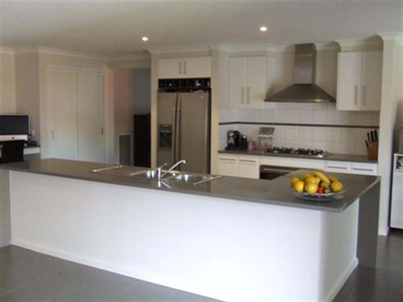 80 McKenzie Street, Rochester VIC 3561