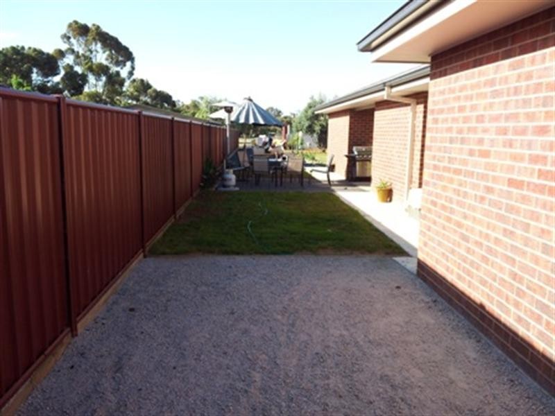 80 McKenzie Street, Rochester VIC 3561