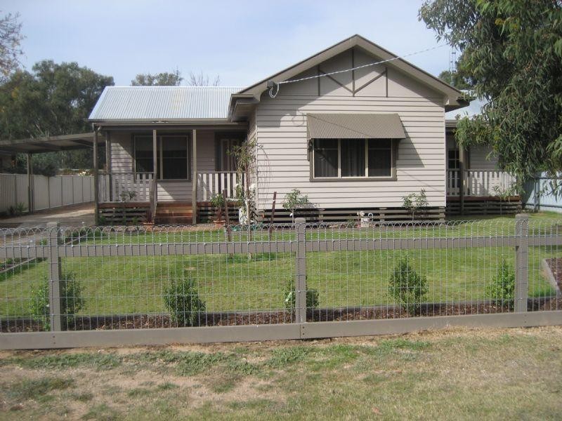 75 Victoria Street, Rochester VIC 3561