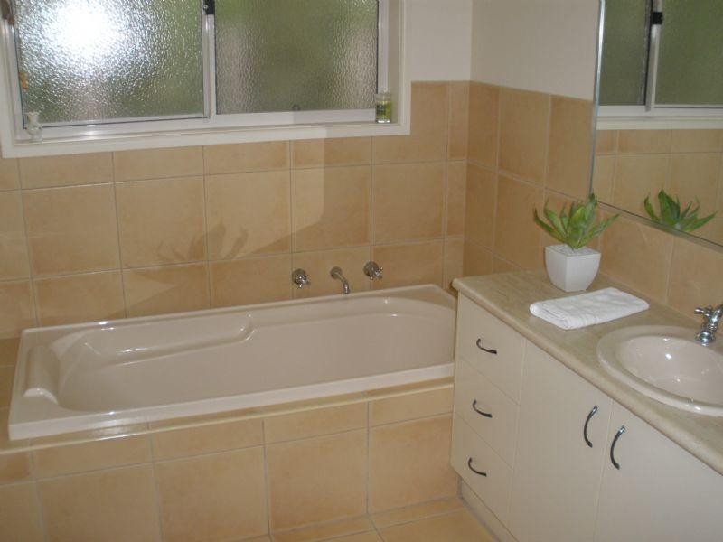 32 William Street, Rochester VIC 3561