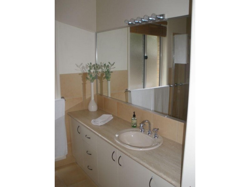 32 William Street, Rochester VIC 3561