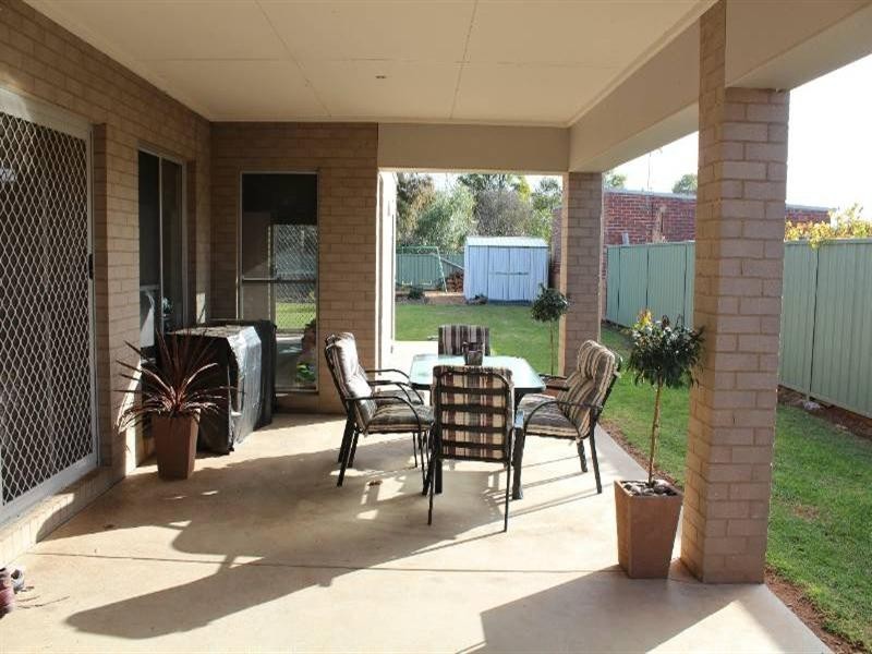 26 Baynes Street, Rochester VIC 3561