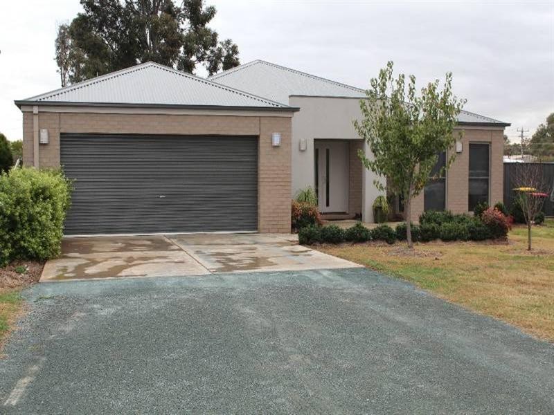26 Baynes Street, Rochester VIC 3561
