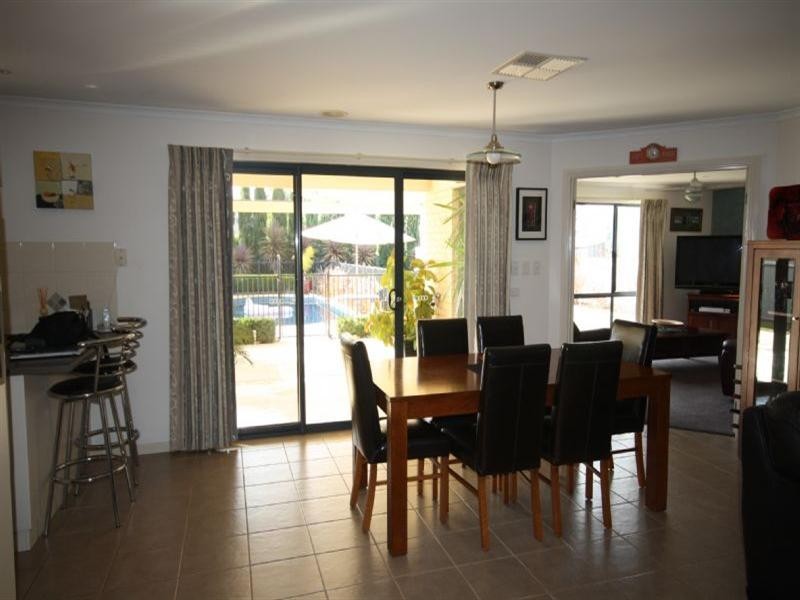 9 High Street, Rochester VIC 3561