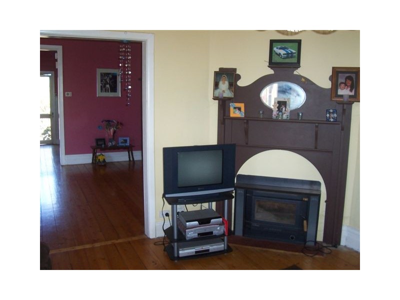 33 Alma Street, St Arnaud VIC 3478