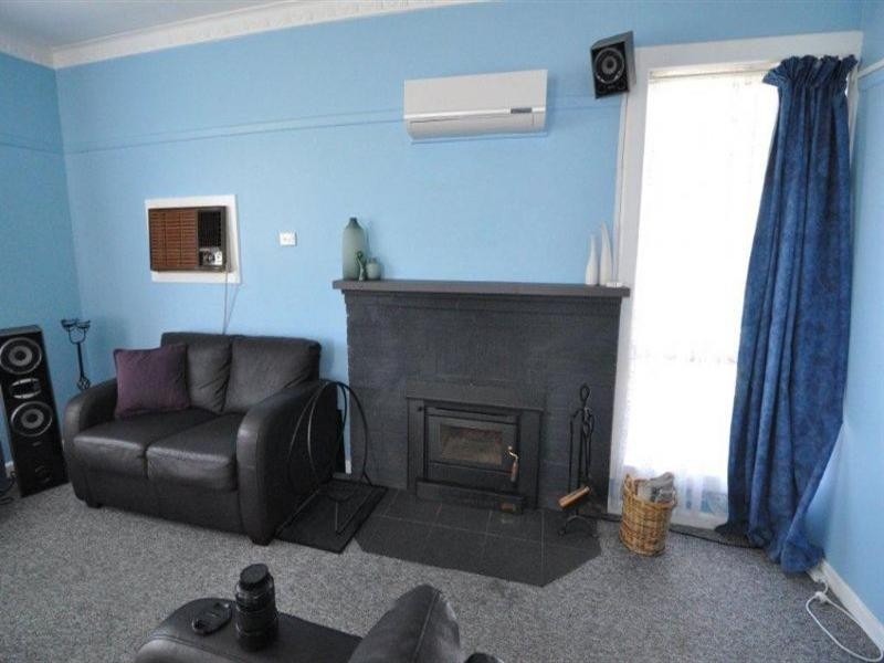 17 Silvermines Road, St Arnaud VIC 3478