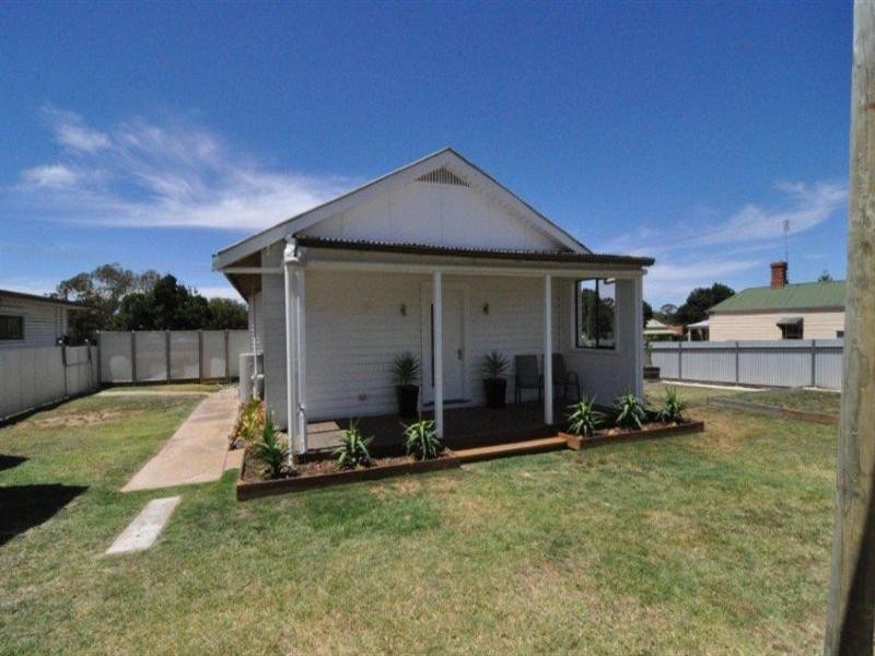 17 Silvermines Road, St Arnaud VIC 3478