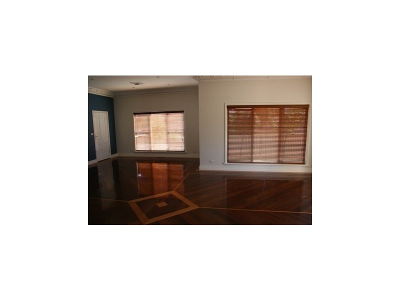 41 Echuca Road, Rochester VIC 3561