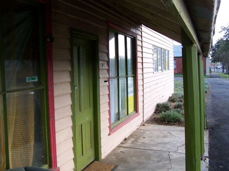 24 High Street, Wedderburn VIC 3518