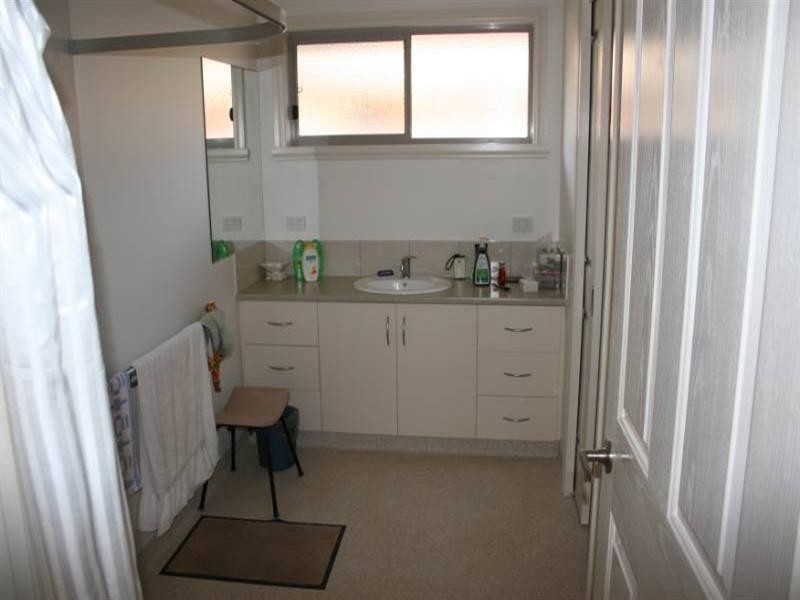 15 Dawson Street, Rochester VIC 3561