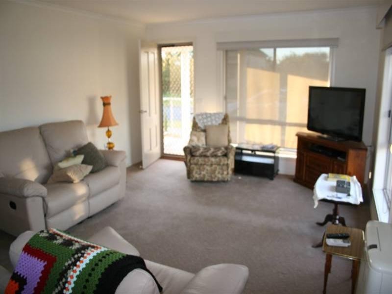 15 Dawson Street, Rochester VIC 3561