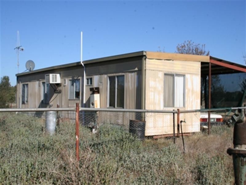 432 Foster Road, Rochester VIC 3561