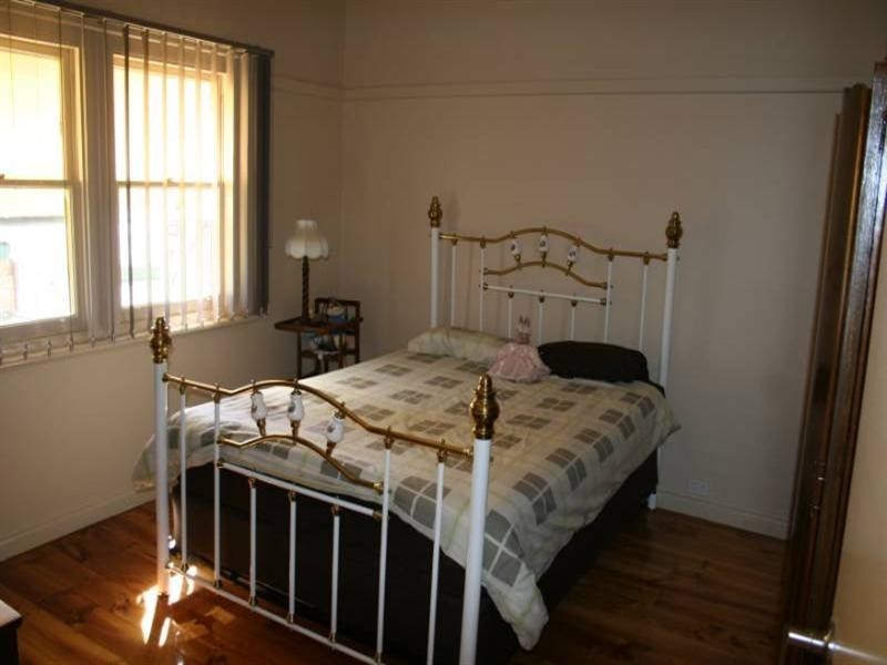 11 Edward Street, Rochester VIC 3561