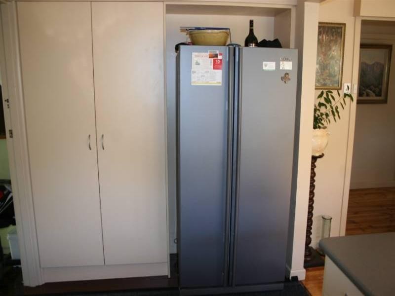 11 Edward Street, Rochester VIC 3561