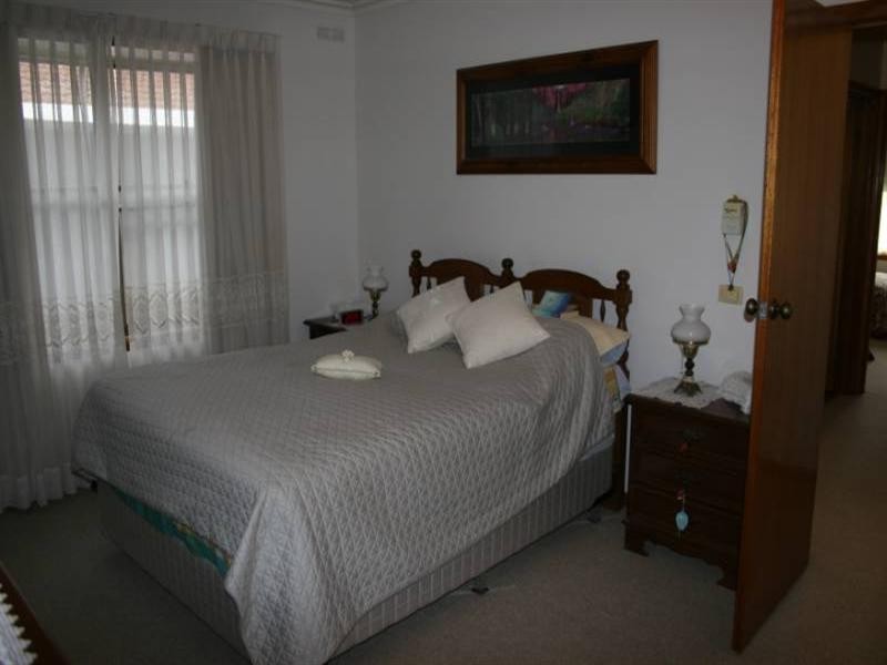 71 Northcote Street, Rochester VIC 3561