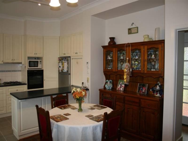 9 Edward Street, Rochester VIC 3561