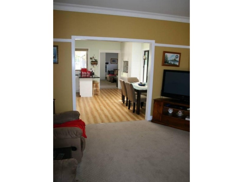 86 Victoria Street, Rochester VIC 3561